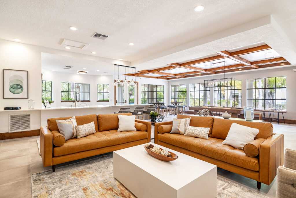 Bright, Spacious Lounge near Clearwater in Florida