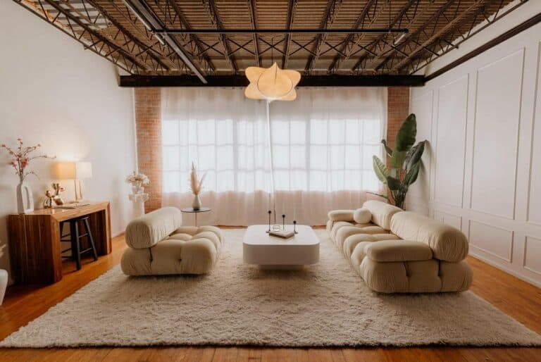 Light And Dark Loft Perfect For Branding And Boudoir Photography Dallas Rental 768x514 