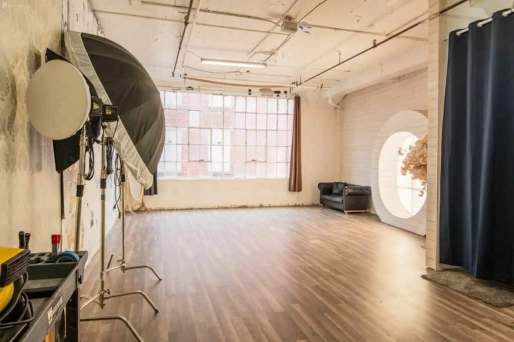12 Studio Photoshoot Ideas in New York City - Peerspace