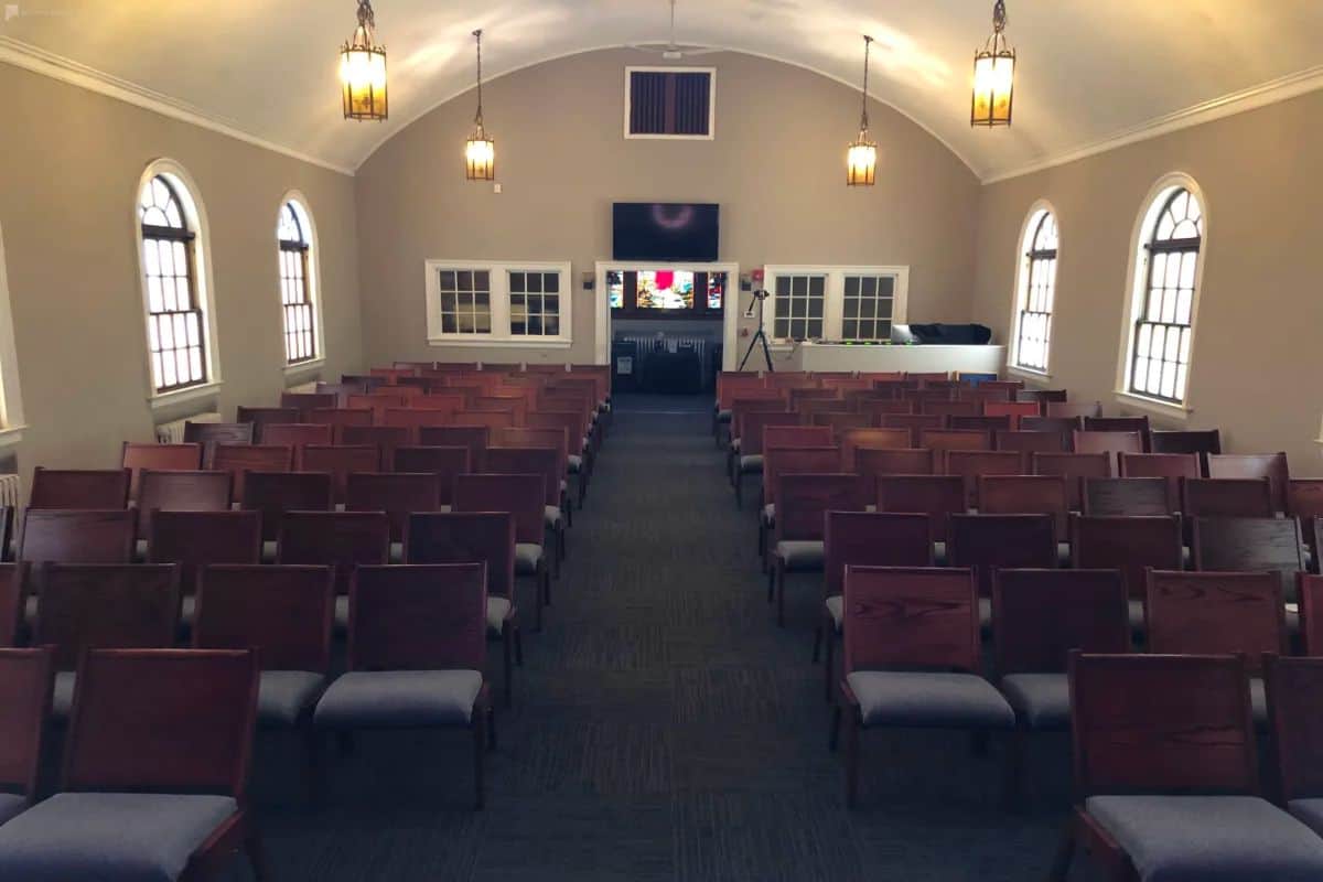 How Much Does It Cost to Rent a Church? - Peerspace